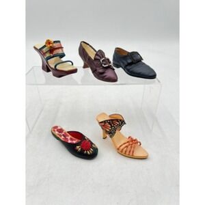 Raine Just the Right Shoe Miniature Collectible Lot of 5 Multicolor COA